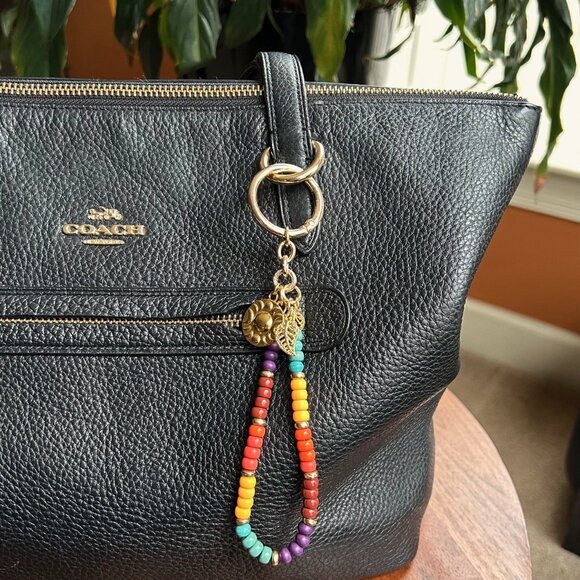 New BEADED Bag Charm Multicolored Gold Tone - Picture 2 of 7